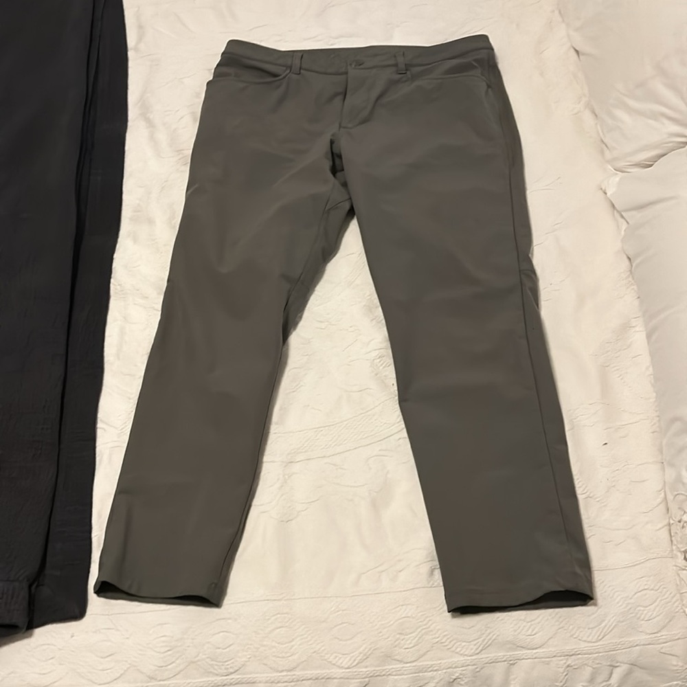 Lululemon Men’s ABC pants